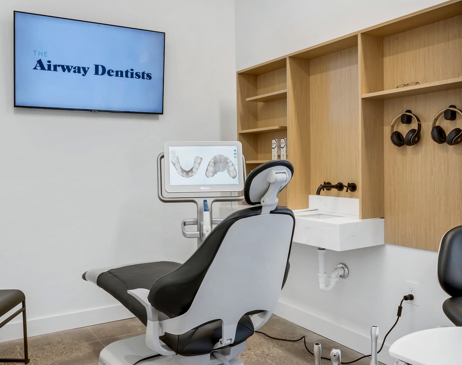 State-of-the-art treatment room at The Airway Dentists Friendswood, TX 